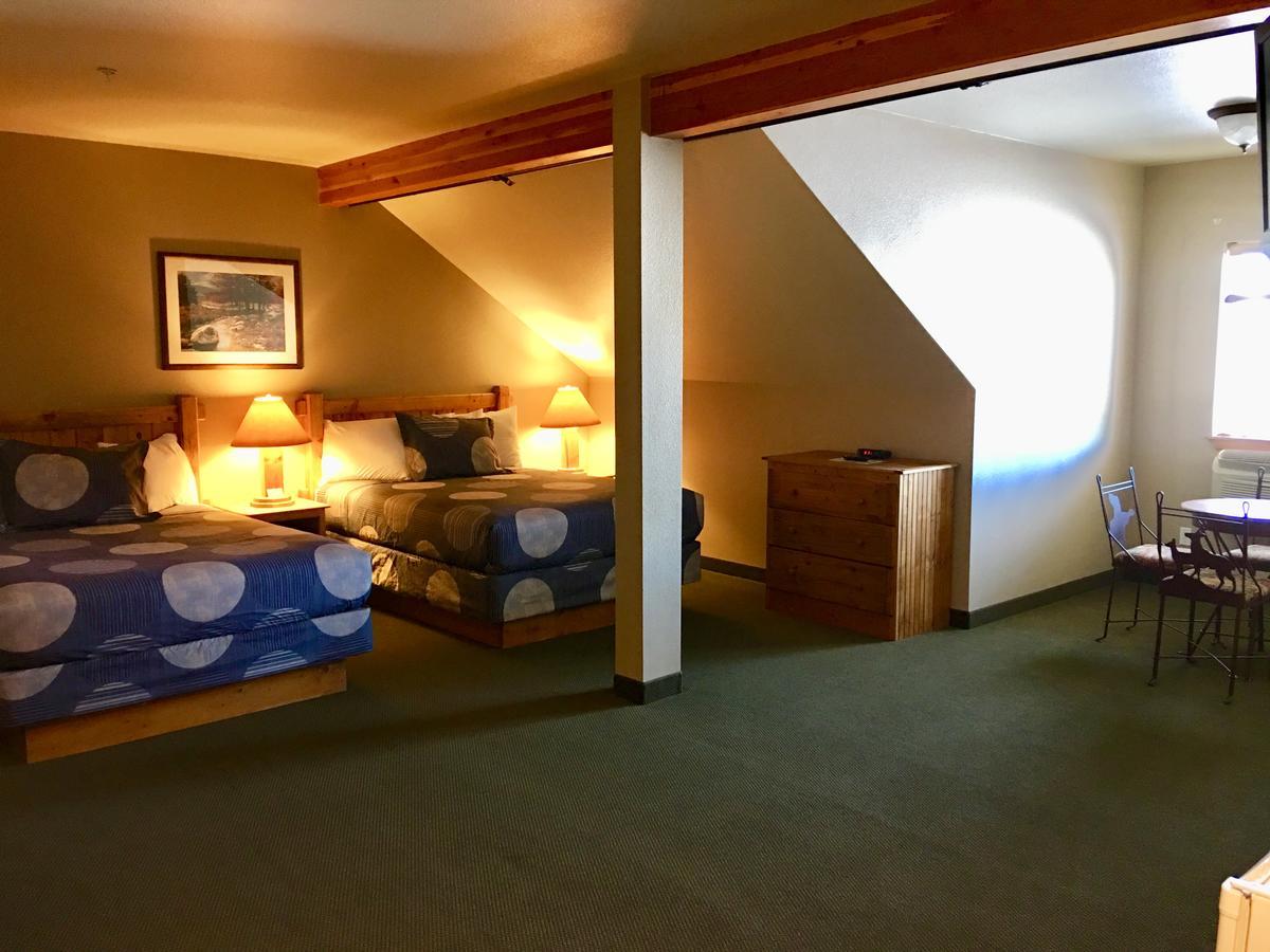 Boulder Creek Inn Donnelly ภายนอก รูปภาพ