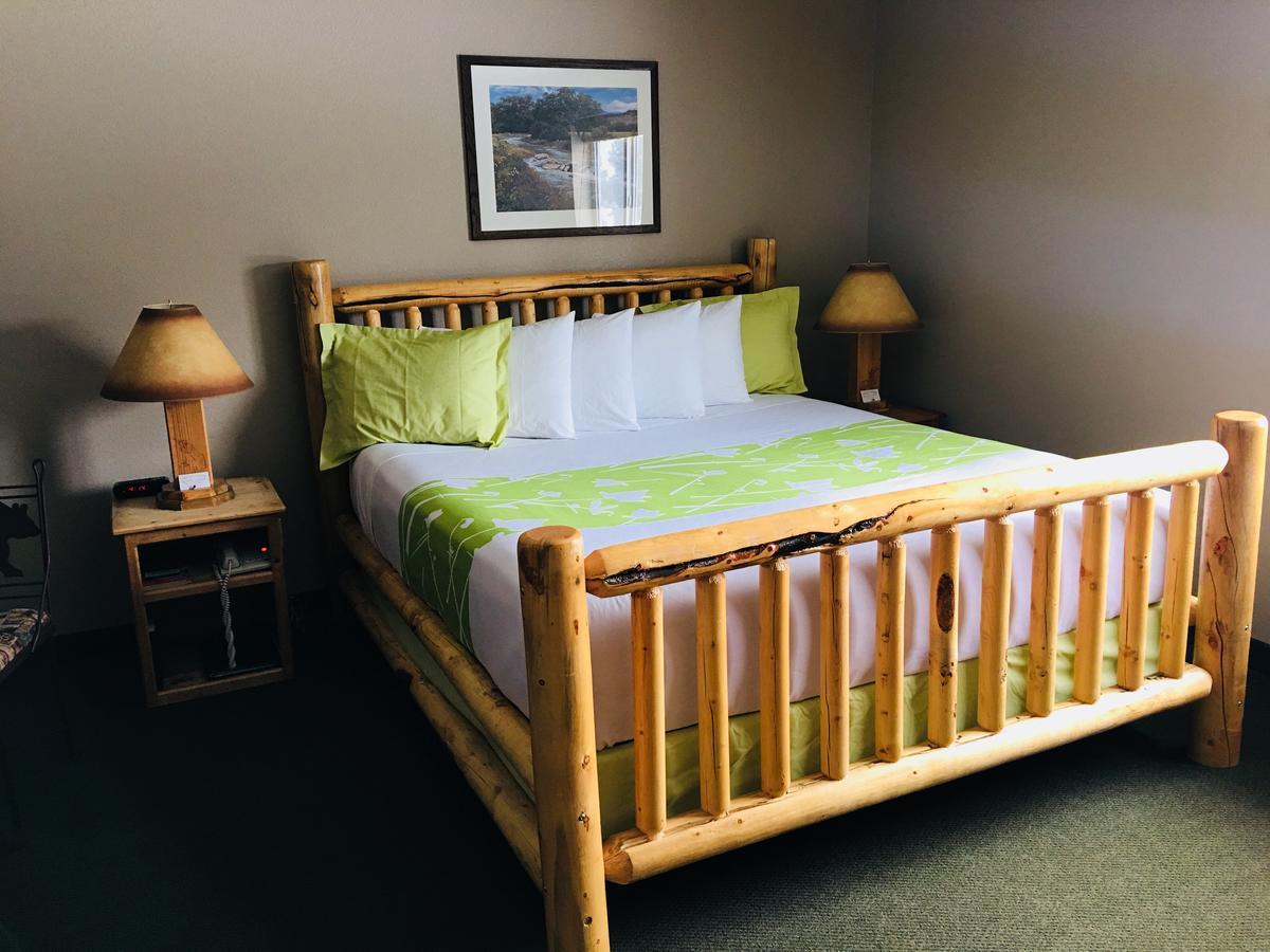 Boulder Creek Inn Donnelly ภายนอก รูปภาพ