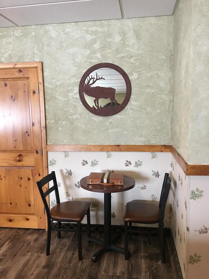 Boulder Creek Inn Donnelly ภายนอก รูปภาพ